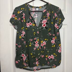Size M Old Navy Spring Flowy Floral Print Blouse - Green and Pink